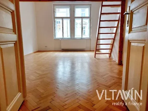 Pronájem bytu 2+kk, Praha - Bubeneč, U studánky, 57 m2
