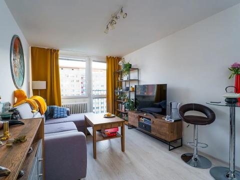 Prodej bytu 2+kk, Praha - Kobylisy, Frýdlantská, 45 m2