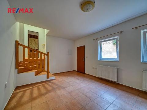 Pronájem bytu 2+1, Poděbrady, Na Bělidlech, 56 m2