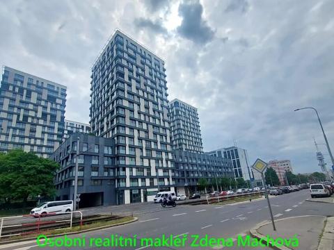Pronájem garážového stání, Praha - Žižkov, Olšanská, 14 m2