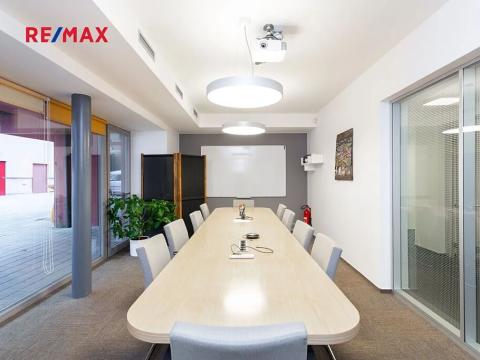 Pronájem kanceláře, Praha - Hodkovičky, Pod kopcem, 750 m2