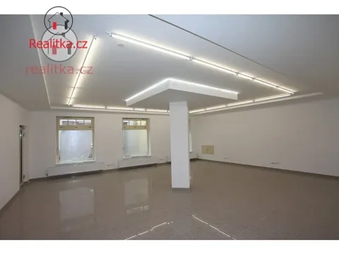 Pronájem obchodního prostoru, Jindřichův Hradec, 100 m2