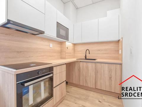 Pronájem bytu 2+kk, Ostrava, Pobialova, 63 m2