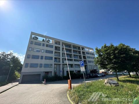 Pronájem bytu 2+kk, Zlín, Březnická, 56 m2