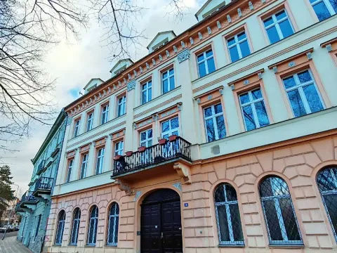 Pronájem bytu 3+1, Teplice, U Hadích lázní, 86 m2
