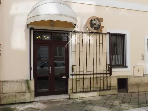 Pronájem obchodního prostoru, Hradec Králové, Úzká, 72 m2