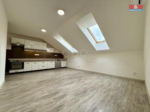 Pronájem bytu 3+kk, Pchery, Dlouhá, 60 m2