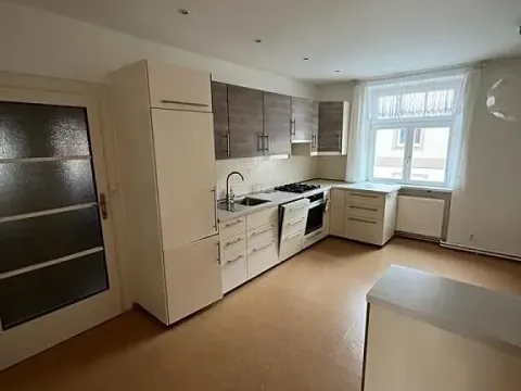 Pronájem bytu 3+1, Praha - Radlice, Na Farkáně I, 140 m2