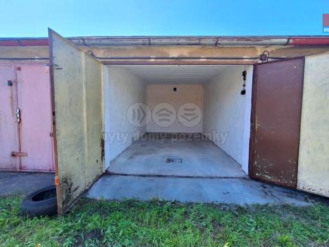 Pronájem garáže, Hradec Králové - Slezské Předměstí, 17 m2