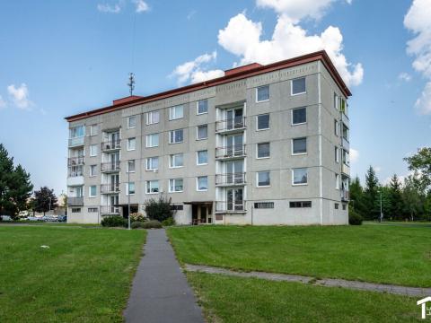 Prodej bytu 4+1, Seč, Sídl. 9. května, 90 m2