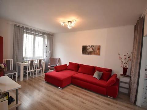 Prodej bytu 2+kk, Karlovy Vary, Šmeralova, 44 m2