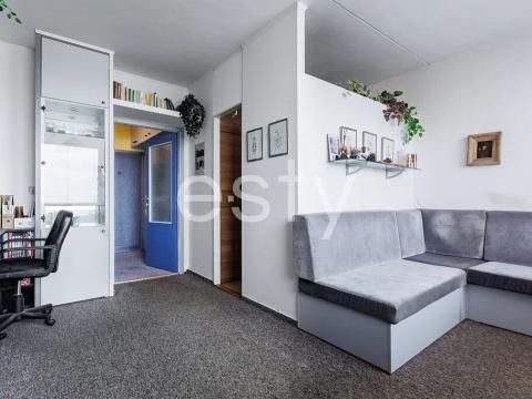 Prodej bytu 2+kk, Praha - Modřany, Vokrojova, 44 m2