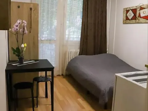 Pronájem bytu 1+kk, Praha - Háje, Hviezdoslavova, 18 m2
