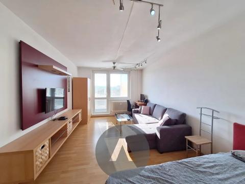 Prodej bytu 1+1, Brno, Teyschlova, 39 m2