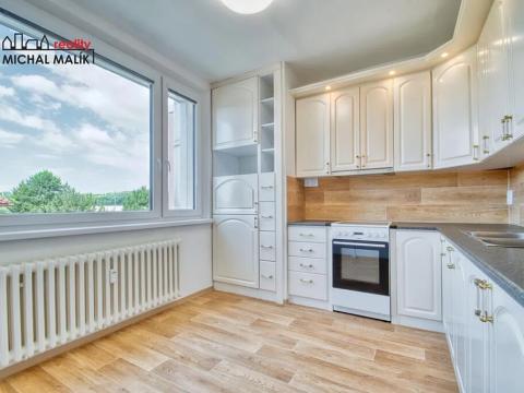 Pronájem bytu 1+1, Hranice, Pernštejnské náměstí, 34 m2