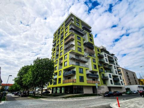 Pronájem garážového stání, Pardubice - Zelené Předměstí, Boženy Vikové-Kunětické, 21 m2
