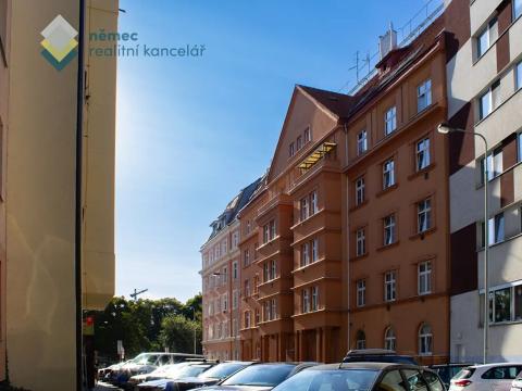 Prodej bytu 2+kk, Praha - Vysočany, Mlékárenská, 56 m2