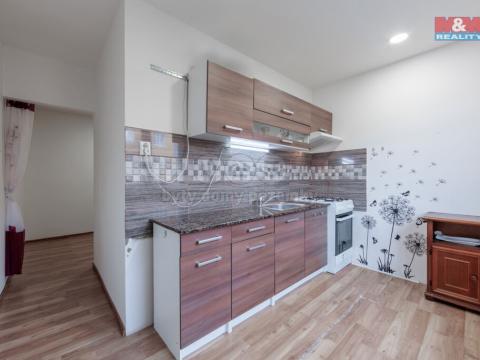 Prodej bytu 2+1, Rotava, Sídliště, 56 m2