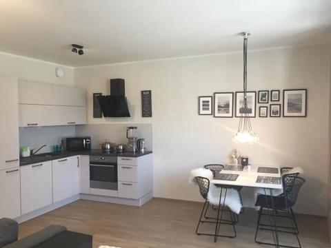Pronájem bytu 1+kk, Praha - Jinonice, Pod stolovou horou, 42 m2