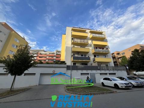 Pronájem garážového stání, Brno, Křepelčí, 13 m2