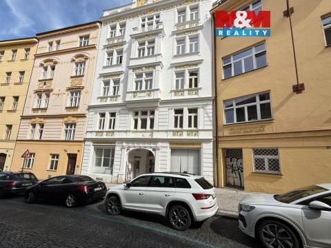 Prodej bytu 1+kk, Praha - Nové Město, Školská, 24 m2