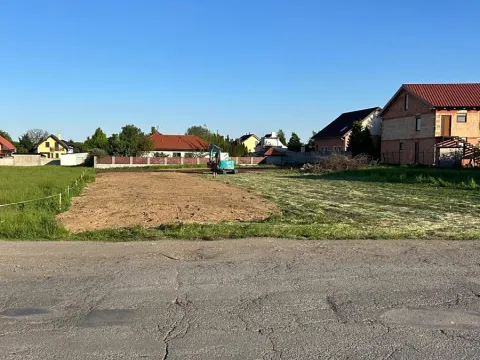 Prodej komerčního pozemku, Zápy, 2263 m2
