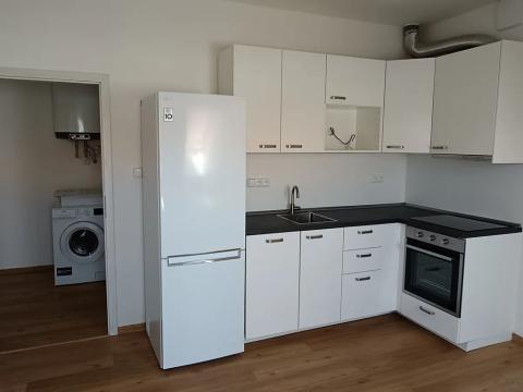 Pronájem bytu 2+kk, Praha - Nusle, Jaromírova, 46 m2