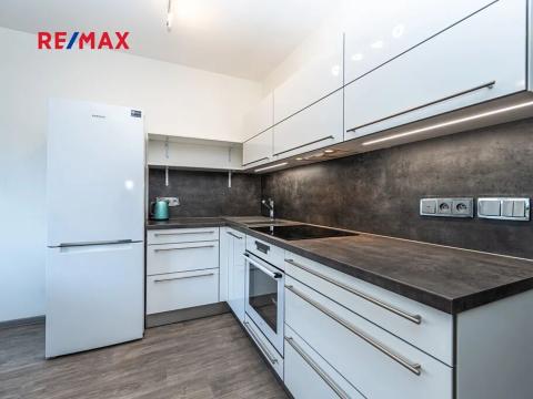 Prodej bytu 2+1, Praha - Černý Most, náměstí Plukovníka Vlčka, 67 m2