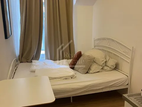 Pronájem bytu 1+kk, Praha - Smíchov, Na bělidle, 12 m2