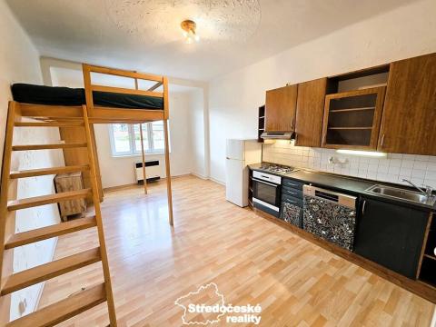 Pronájem bytu 1+kk, Praha - Holešovice, V zákoutí, 30 m2
