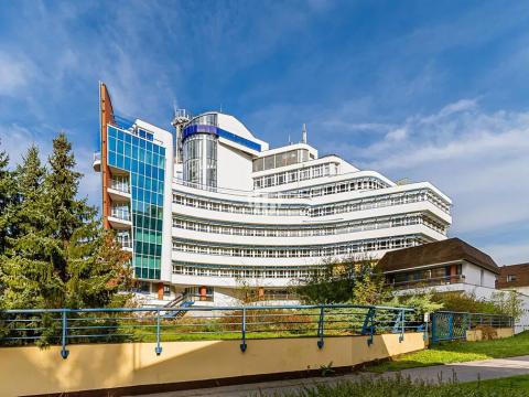 Pronájem kanceláře, Praha - Libeň, Podvinný mlýn, 1500 m2