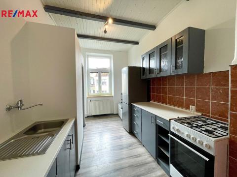 Pronájem bytu 2+1, Opava - Předměstí, Komenského, 70 m2