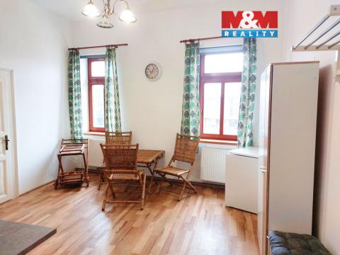 Pronájem bytu 2+1, Mělník, náměstí Karla IV., 57 m2
