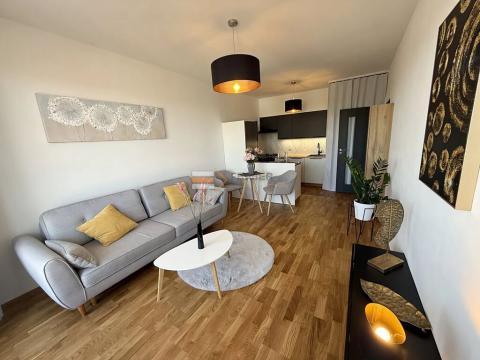 Pronájem bytu 2+kk, Praha - Kyje, Pelušková, 49 m2