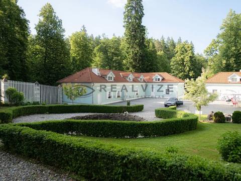 Prodej domu, Nové Hrady, 880 m2