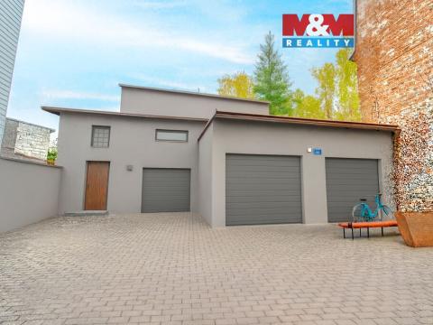 Prodej rodinného domu, Karlovy Vary - Dvory, Chebská, 203 m2