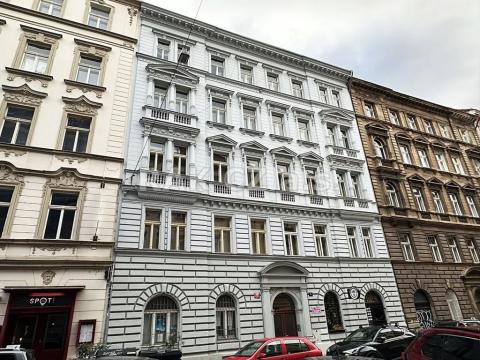 Pronájem bytu 3+1, Praha - Malá Strana, Plaská, 91 m2