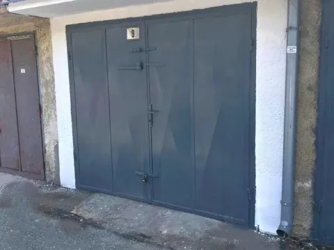 Pronájem garáže, Terezín, 20 m2