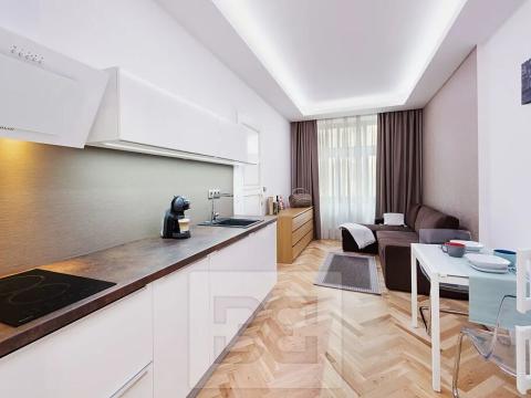 Prodej bytu 2+kk, Praha - Vinohrady, Rybalkova, 38 m2