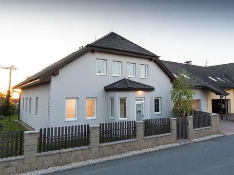 Prodej rodinného domu, Popovičky, Na Skalce, 340 m2