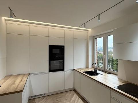 Pronájem bytu 2+1, Zlín, Věžové domy, 65 m2