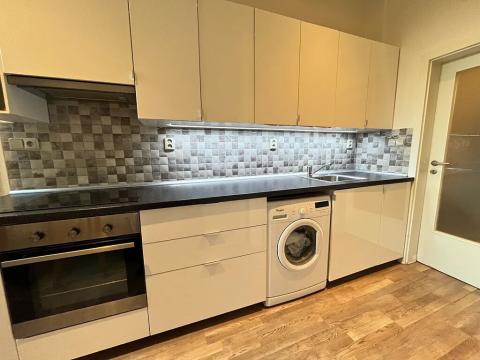 Prodej bytu 1+1, Opava, Sokolovská, 47 m2