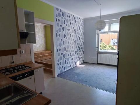Pronájem bytu 2+kk, Praha - Žižkov, Žerotínova, 46 m2