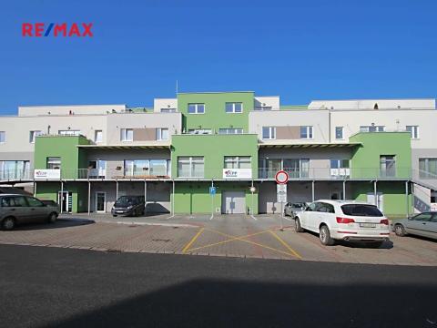 Pronájem garážového stání, Kolín, Antonína Dvořáka, 15 m2