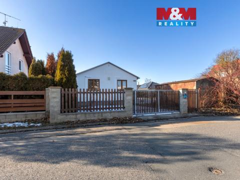 Prodej pozemku pro bydlení, Jesenice, Průmyslová, 700 m2