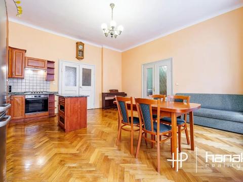 Prodej kanceláře, Olomouc, Univerzitní, 88 m2