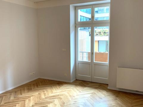 Pronájem bytu 2+kk, Praha - Smíchov, Pivovarská, 53 m2