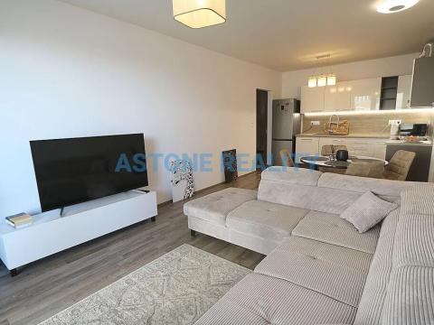 Prodej bytu 2+kk, Praha - Strašnice, Zvěřinova, 121 m2