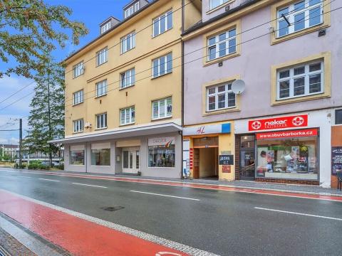 Pronájem bytu 1+kk, Hradec Králové, S. K. Neumanna, 26 m2