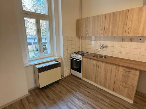 Pronájem bytu 1+1, Praha - Libeň, Podlipného, 32 m2